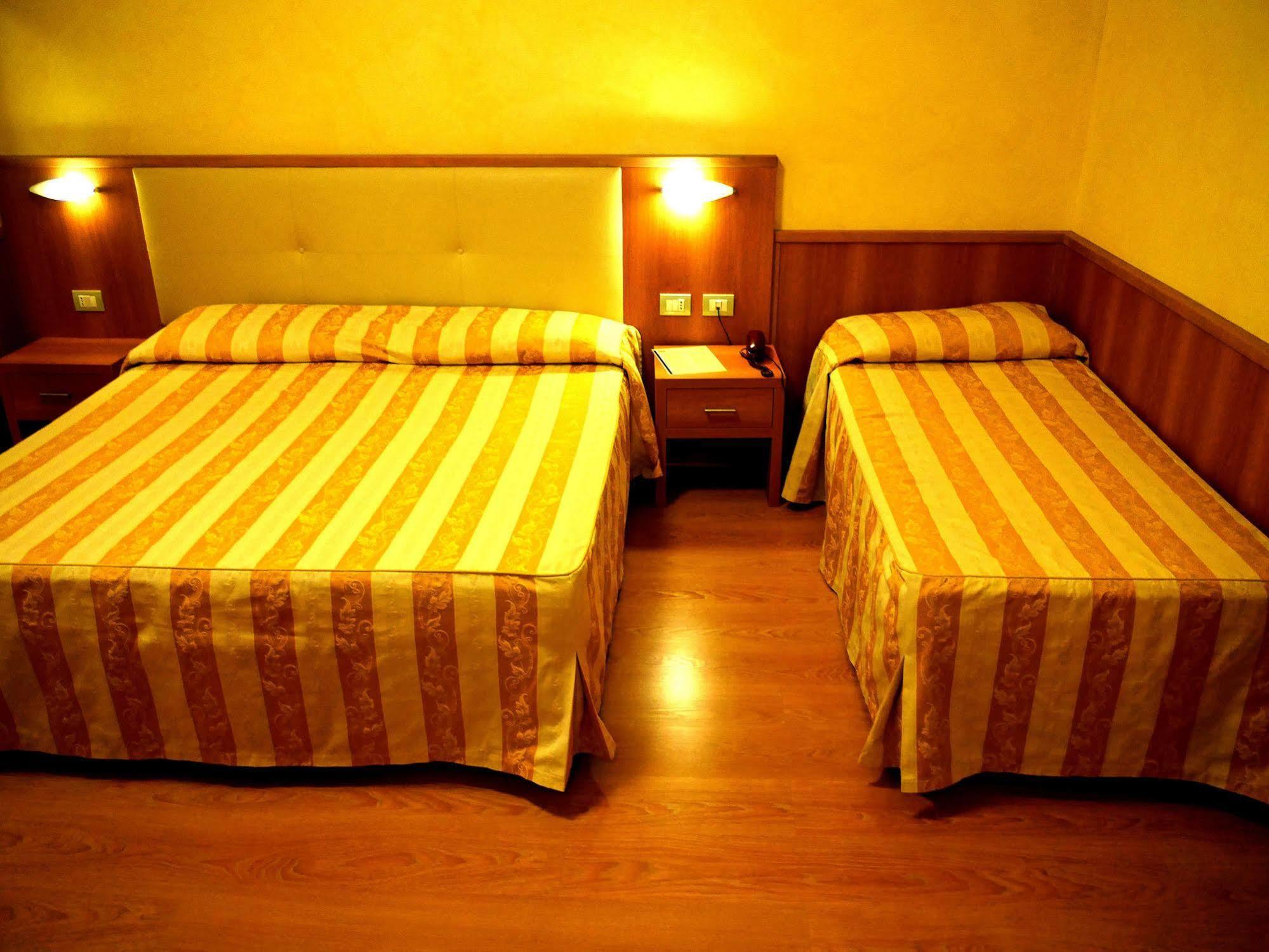 Hotel Corallo La Spezia Exterior photo